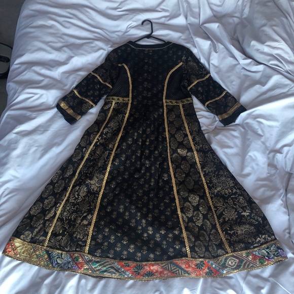 Sari - Picture 2 of 6